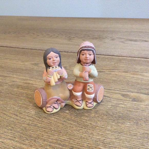 Other - Clay Statue Figurine Boy and Girl